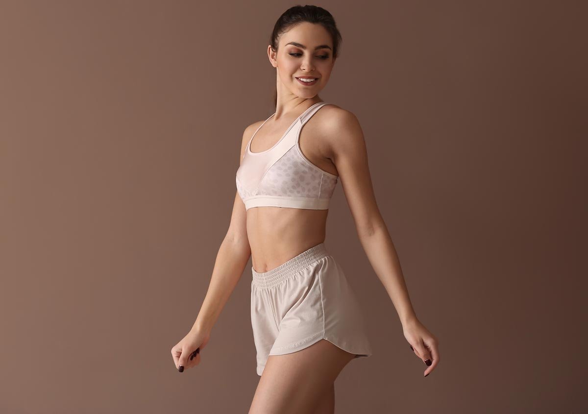 Nice body build woman
