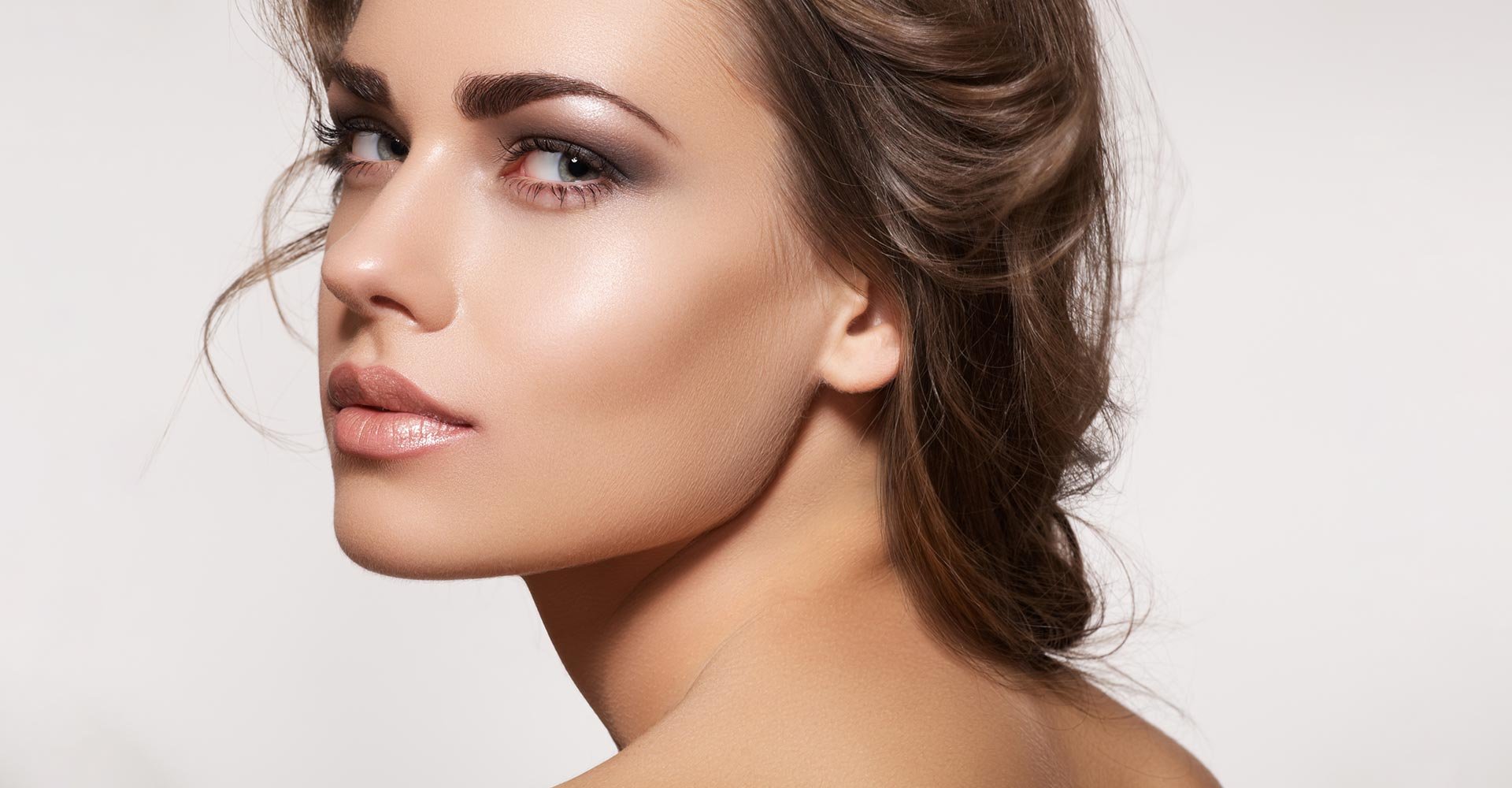 Glamour portrait of beautiful woman model with fresh daily make-up