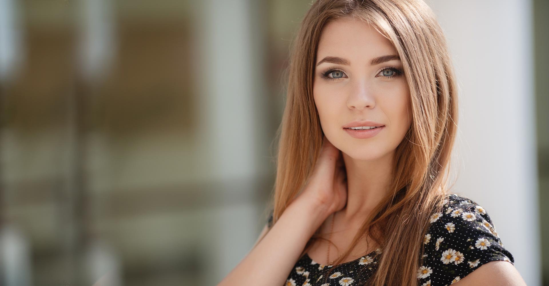 Summer portrait of a beautiful woman
